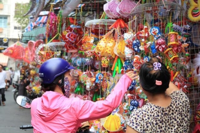  Lồng đèn Việt giành lại thị trường từ tay đồ chơi Trung Quốc